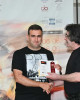 Христо Димитров, AFIAP получава почетна лента и книга от от ф.х. Явор Попов.