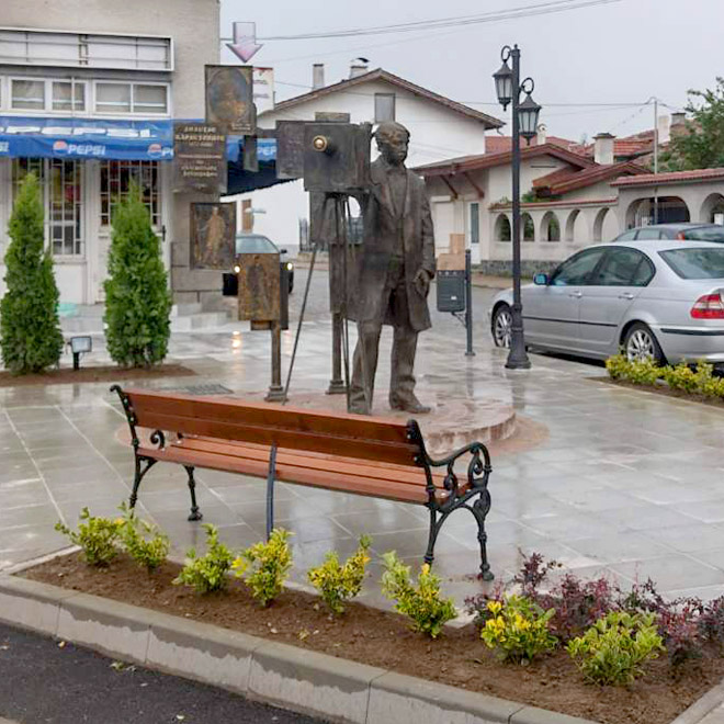 Anastas Karastoyanov monument